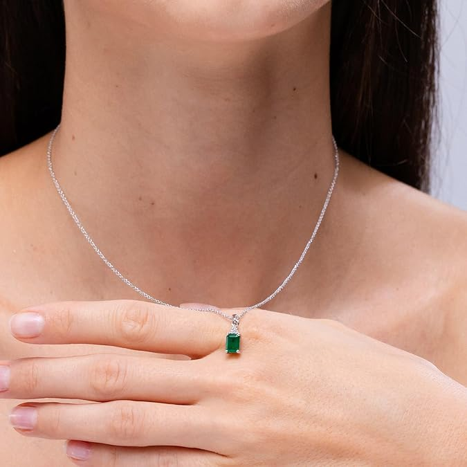 Estella | Vibrant Green Gemstone | Silver Necklace