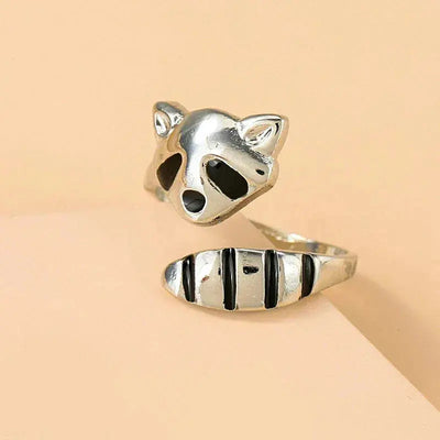 Beatrice | Raccoon Fit | Silver Ring