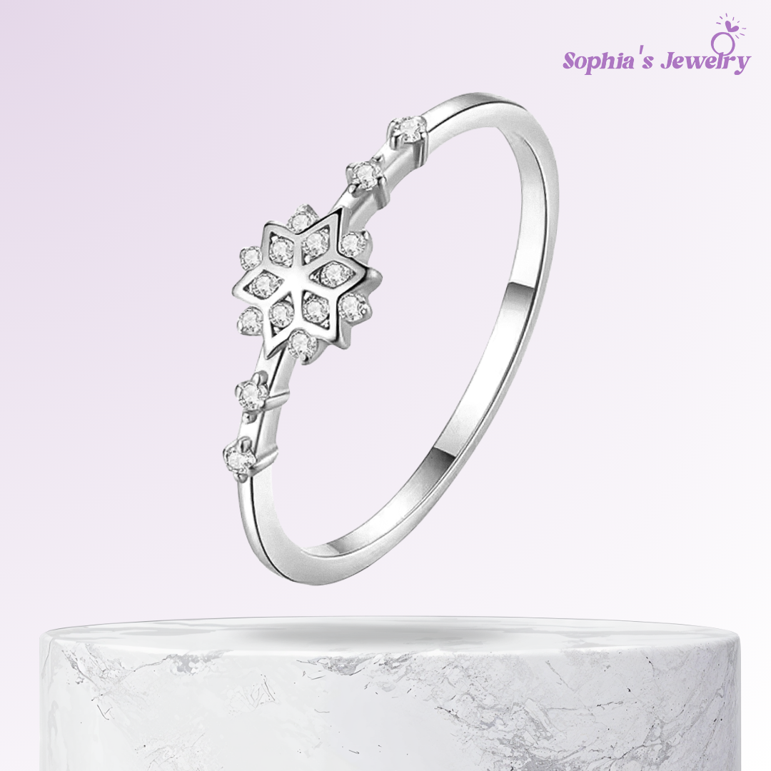 Junevel | Sparkling Zrconia Snowflake | Silver Ring