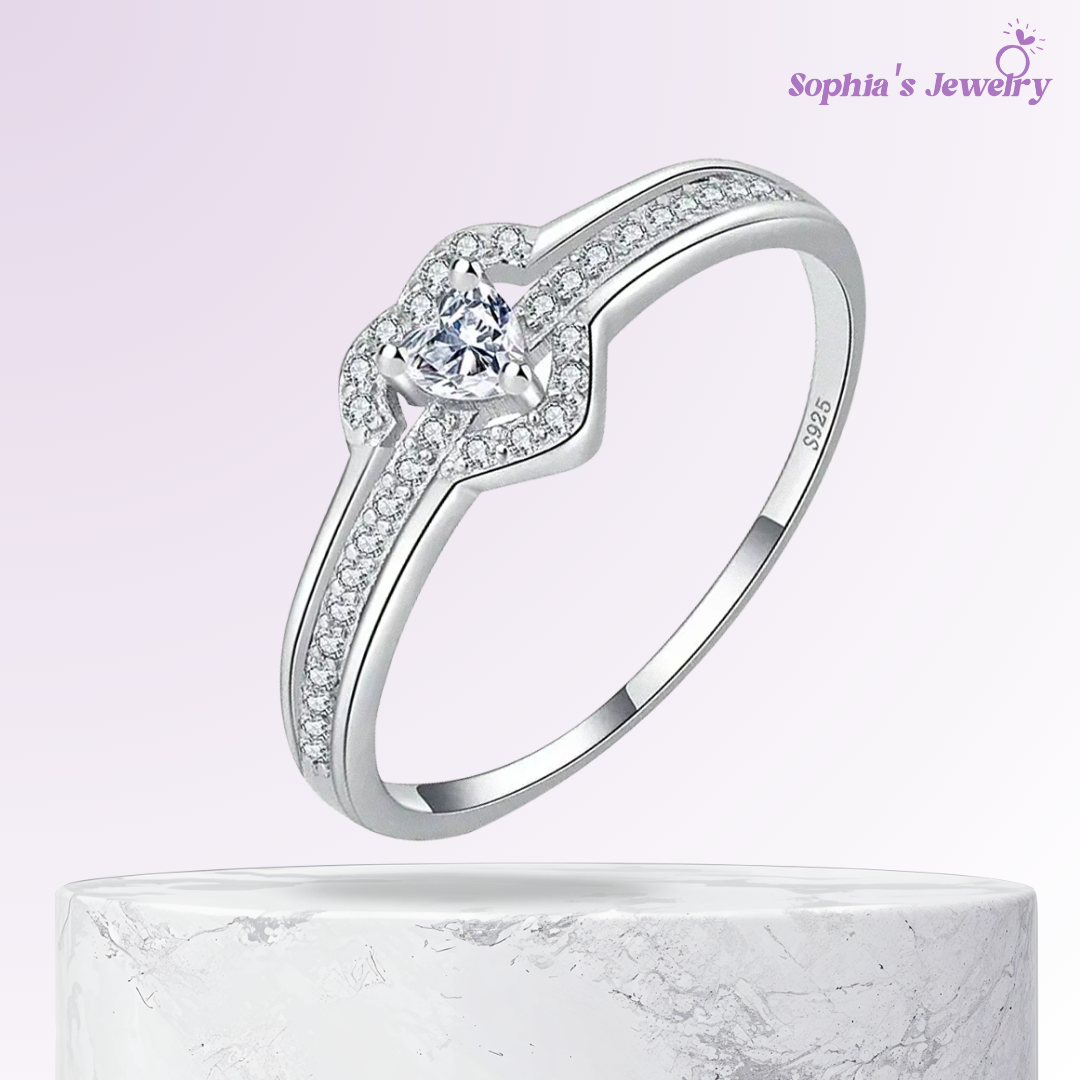 Runa | Heartshine Whisper | Silver Ring