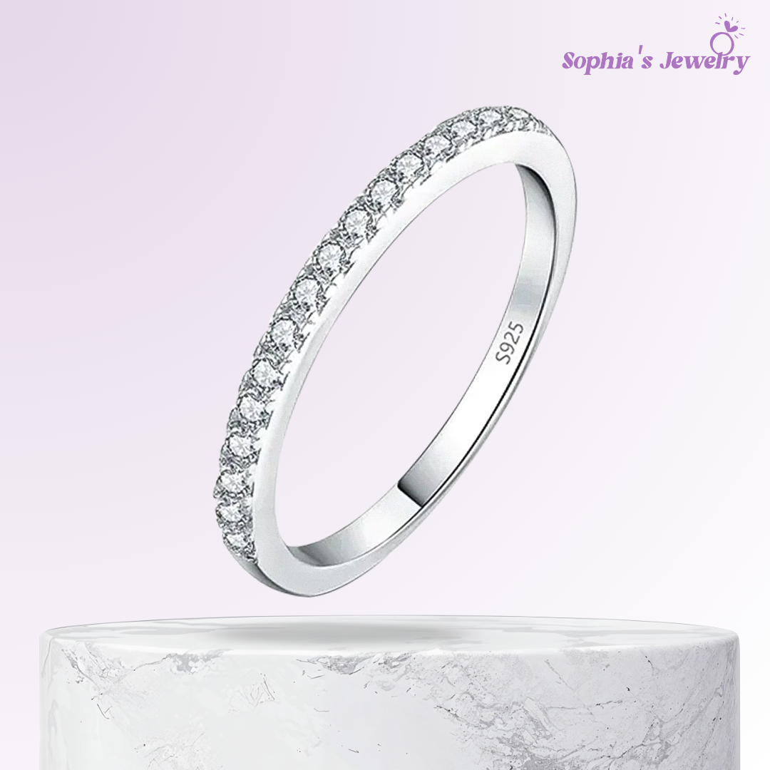 Carey | Delicate Eternity Band | Silver Ring