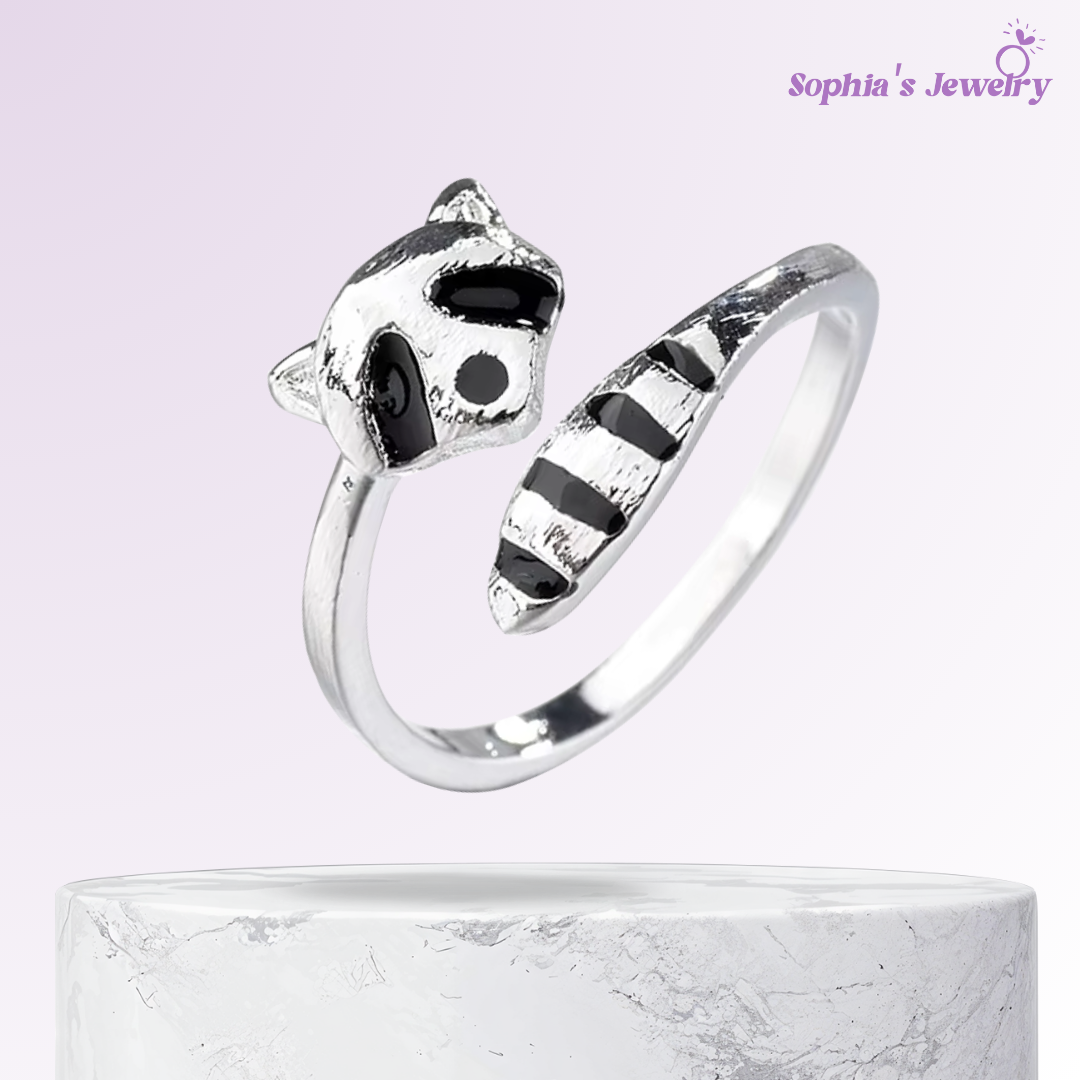 Beatrice | Raccoon Fit | Silver Ring