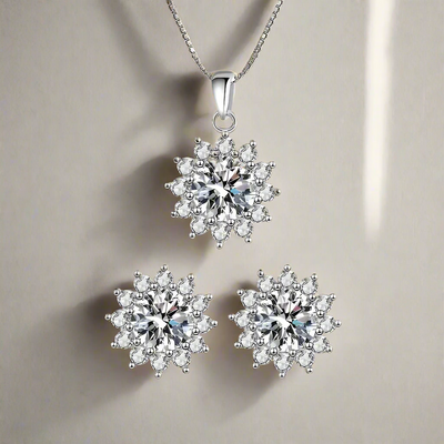 Patricia | Flower-Shaped Zirconia | Silver Jewelry Set