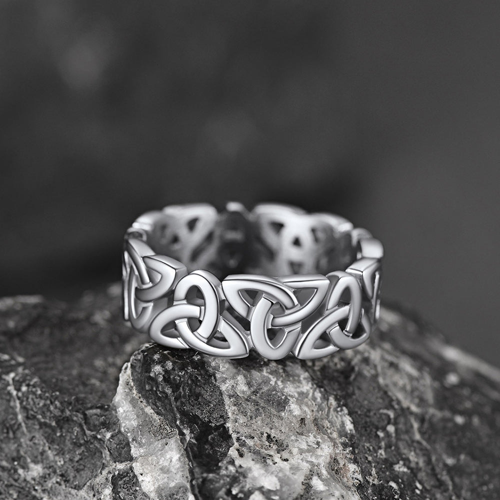 Daliah | Trinity Knot | Silver Ring