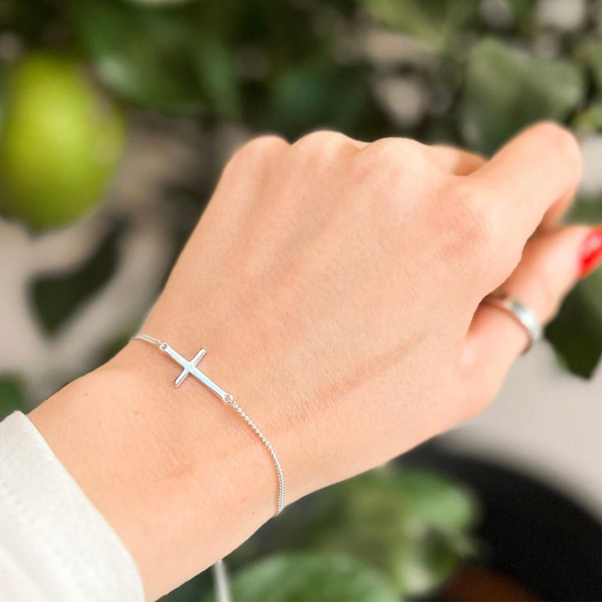 Cecelia | Delicate Cross Charm | Bracelet