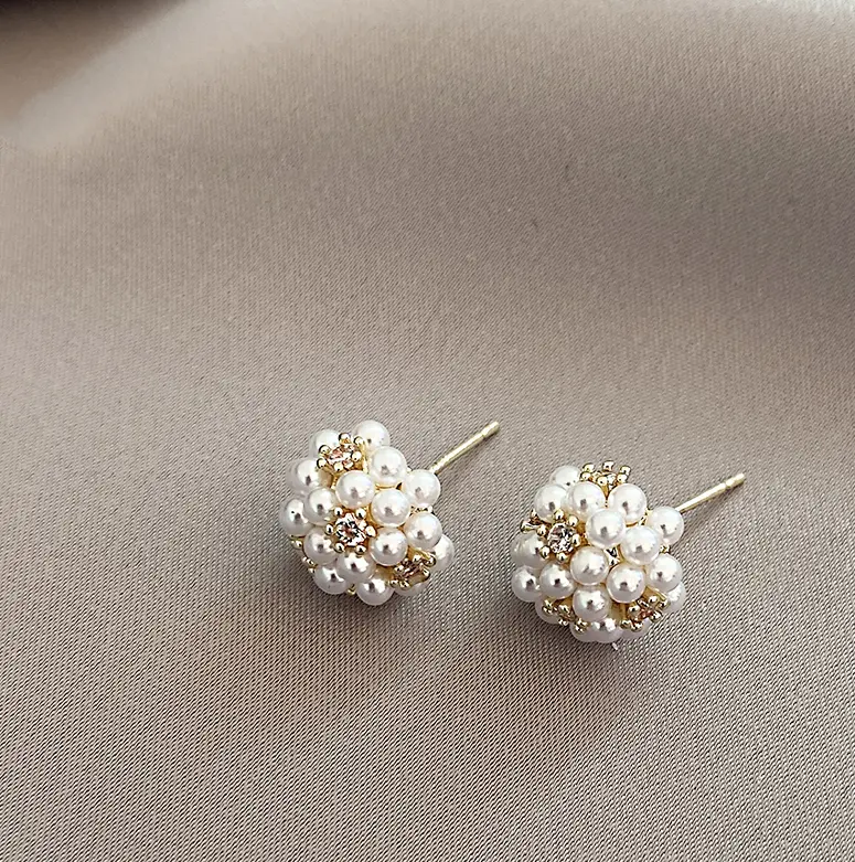 Aurelia | Subtle Pearl | Silver Earrings