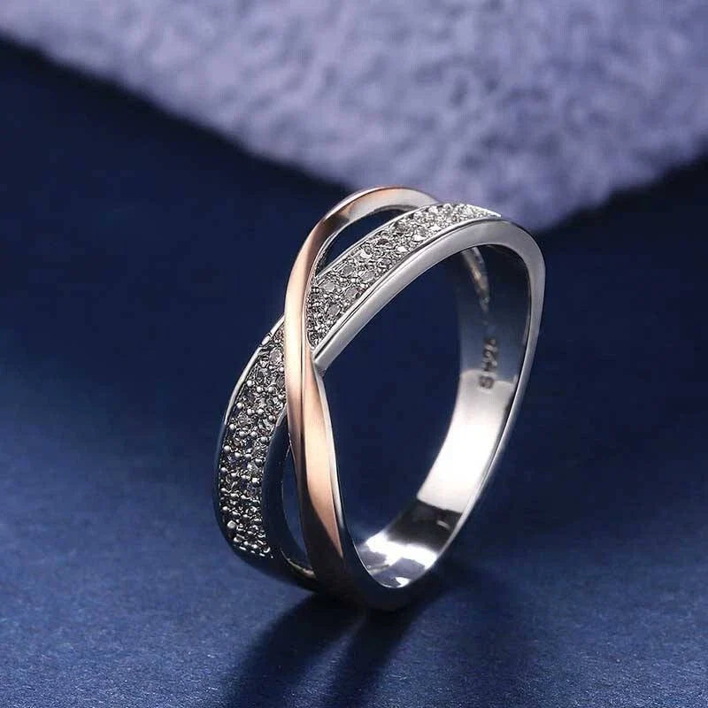 Raquel | Criss-Cross Sparkle | Silver Ring